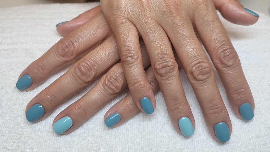 Alessandro Modřany - Gallery Image 1