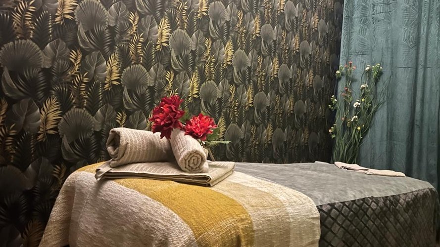 Asian touch Philippine, Thai Massage - Gallery Image 1