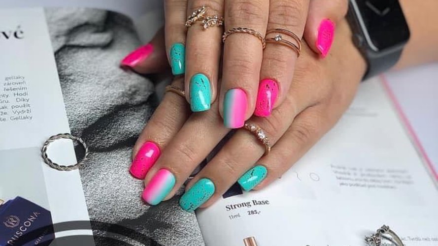 Bára Hausrová_Nails - Gallery Image 1