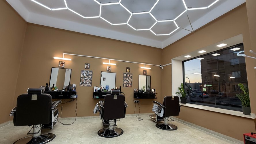 Barber Shop u Bohemky - Gallery Image 1