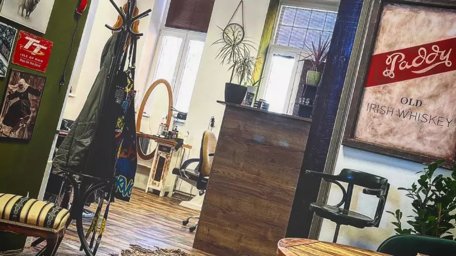 BULL’DA BARBERSHOP - Gallery Image 1