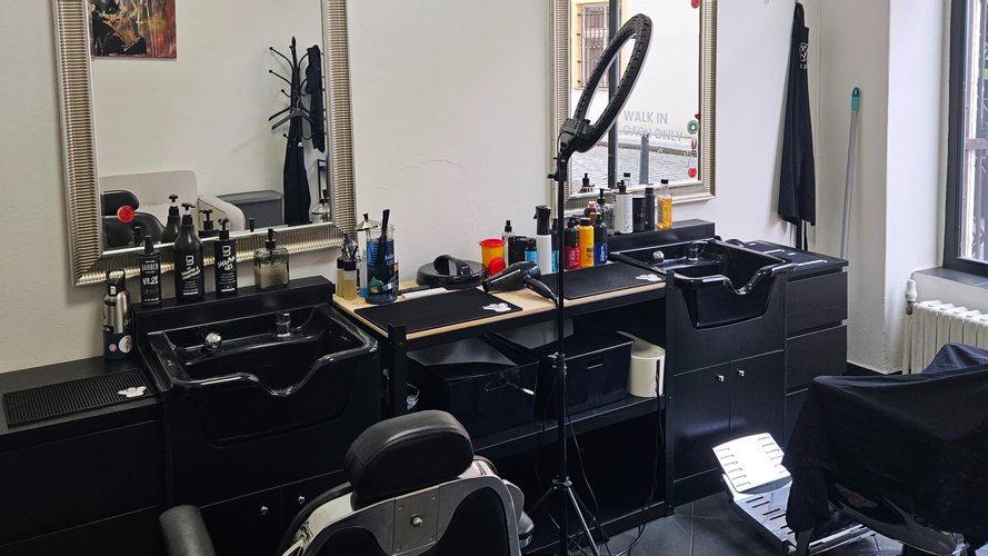 Cuthedral Barbershop - Gallery Image 1