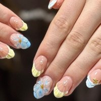 Deluxe Nails & Beauty