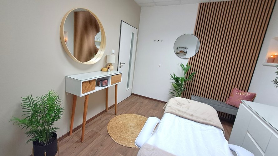 STAŠOVÁ - Kosmetika & Make-up Hodonín - Gallery Image 1